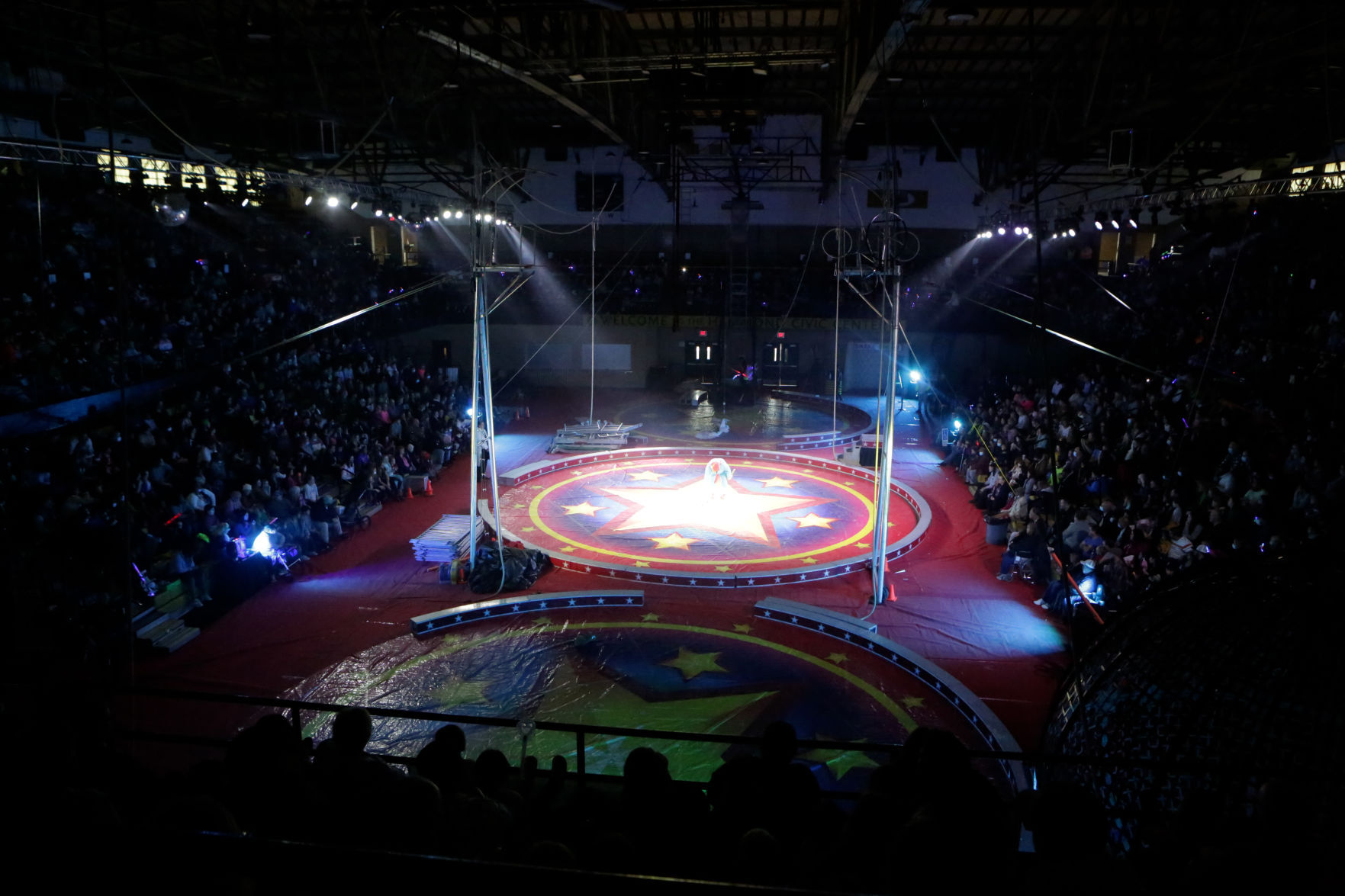 112821-nws-circus 13.jpg